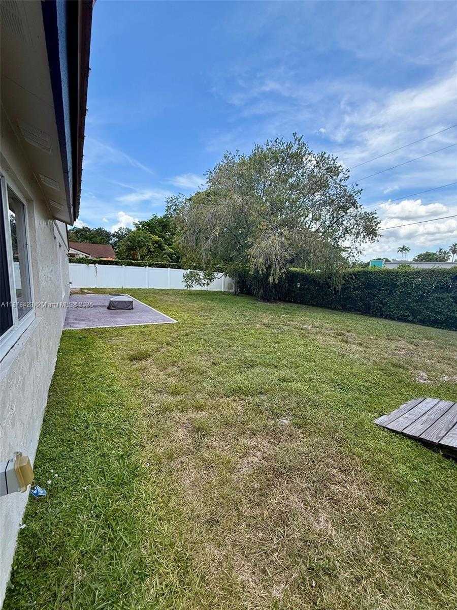 Small Image of 11561 SOUTH WEST 51ST ST, Cooper City Number 15