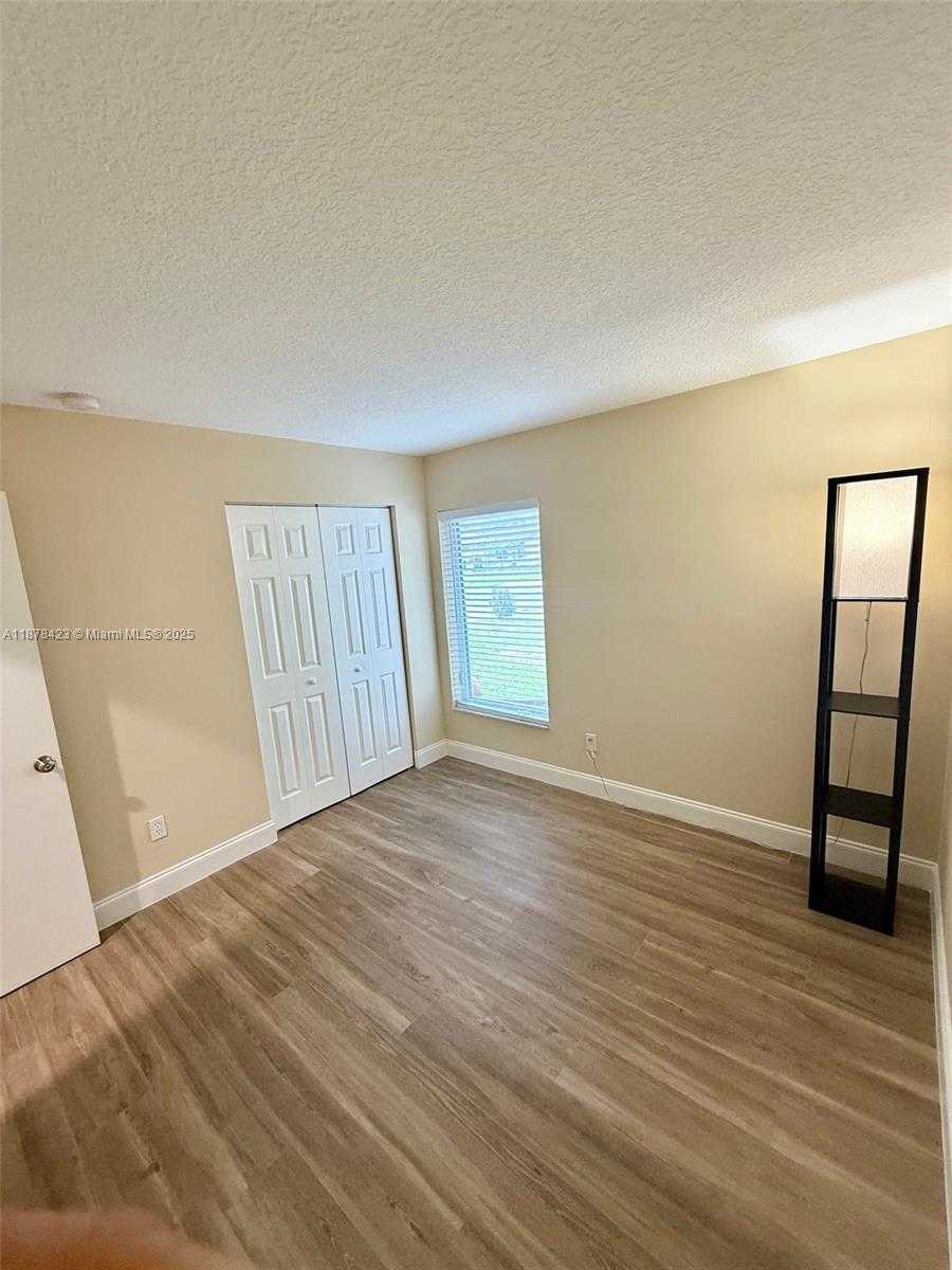 Small Image of 11561 SOUTH WEST 51ST ST, Cooper City Number 27