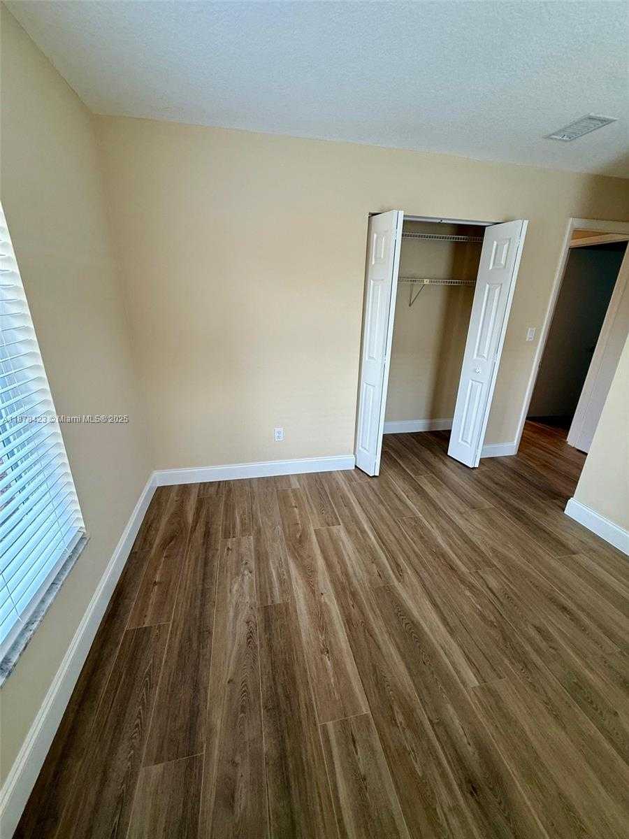 Small Image of 11561 SOUTH WEST 51ST ST, Cooper City Number 30