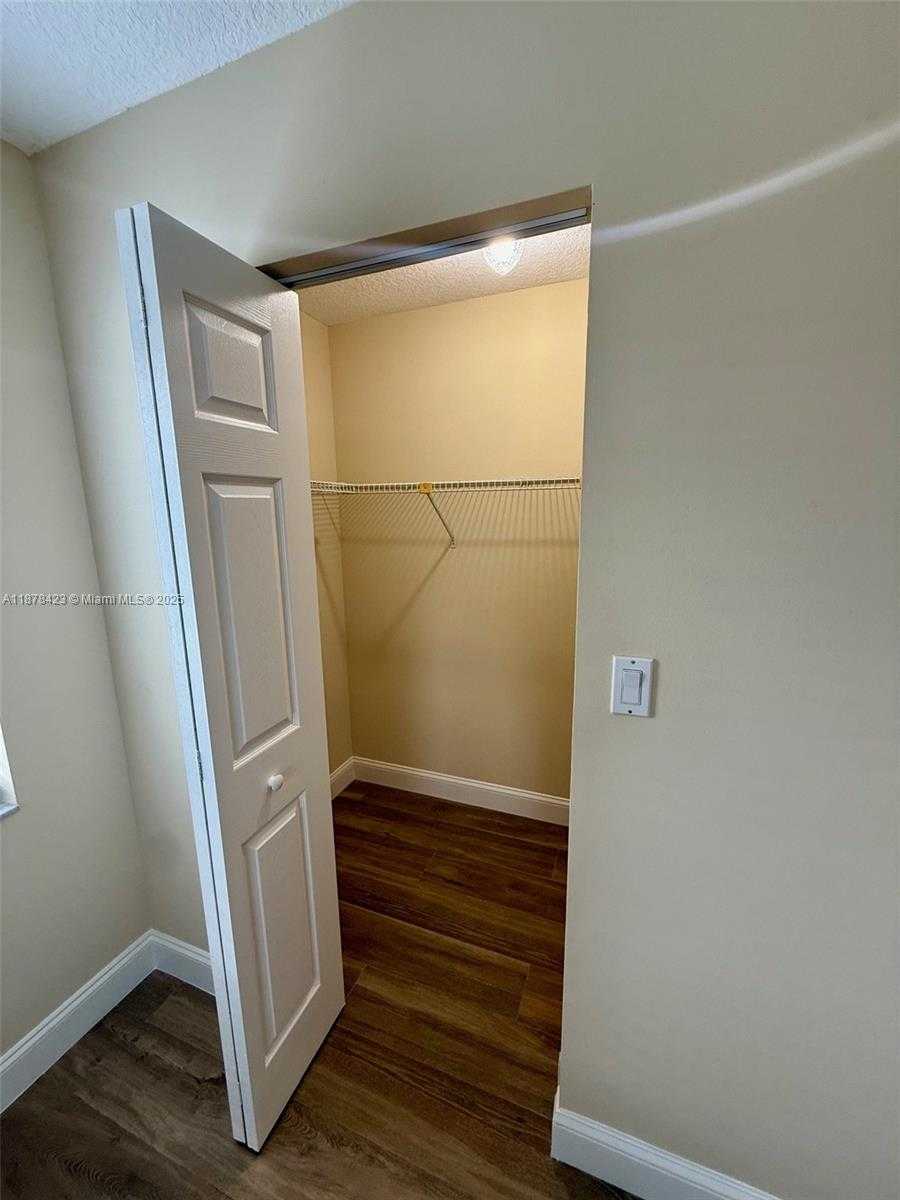 Small Image of 11561 SOUTH WEST 51ST ST, Cooper City Number 35