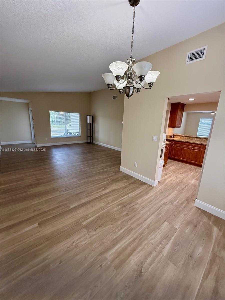 Small Image of 11561 SOUTH WEST 51ST ST, Cooper City Number 5