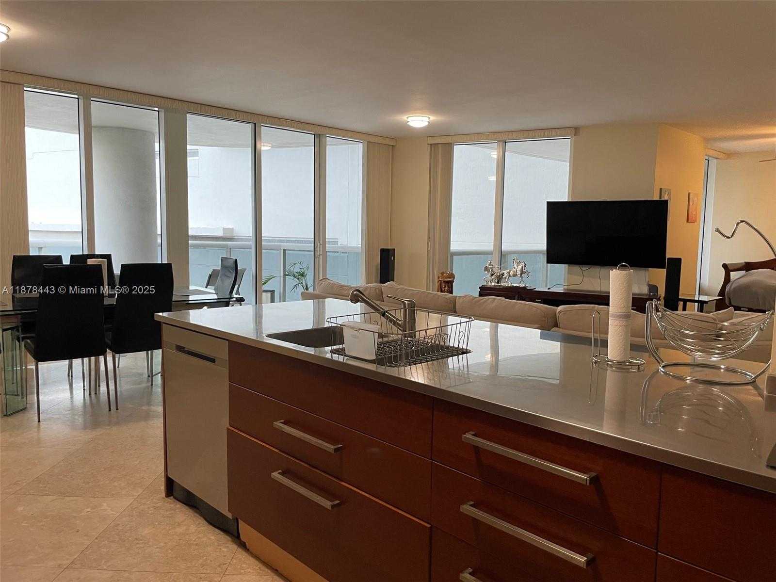 Small Image of 1850 SOUTH OCEAN DR #510, Hallandale Beach Number 4