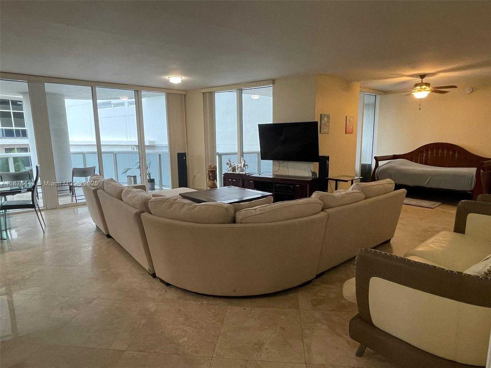 Small Image of 1850 SOUTH OCEAN DR #510, Hallandale Beach Number 5