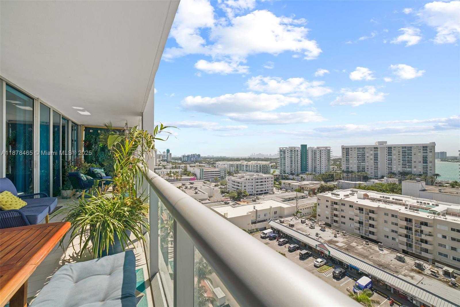 Small Image of 6799 COLLINS AVE #1006, Miami Beach Number 27