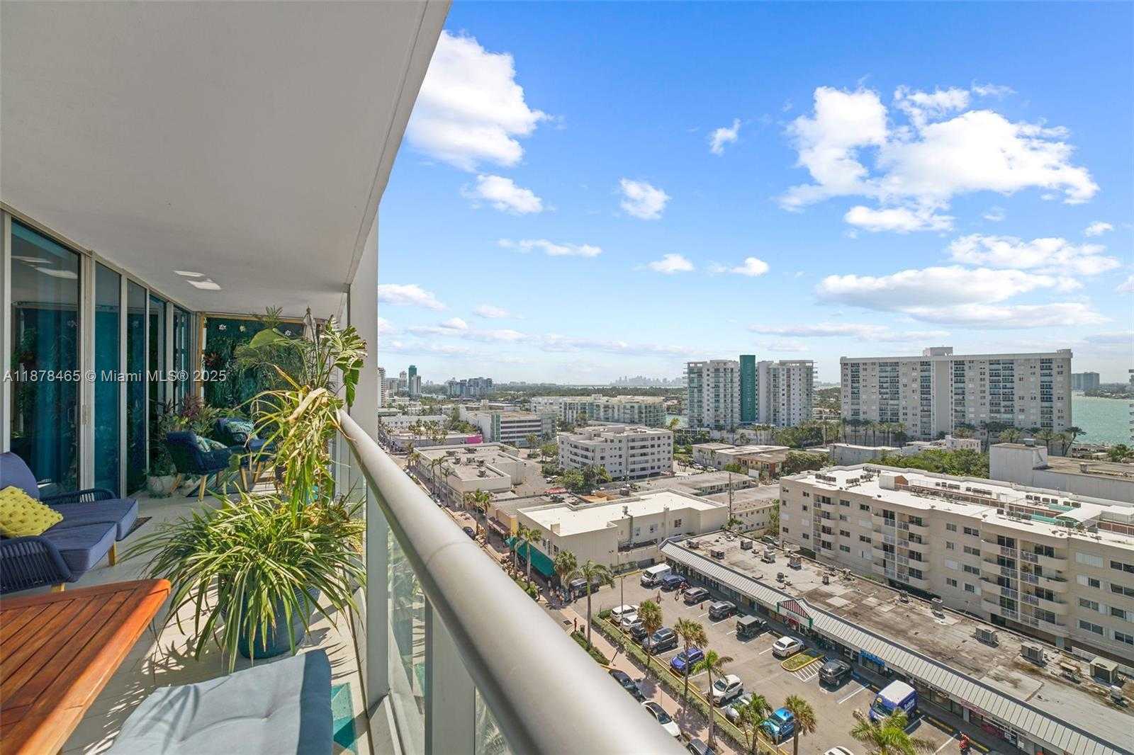Small Image of 6799 COLLINS AVE #1006, Miami Beach Number 28