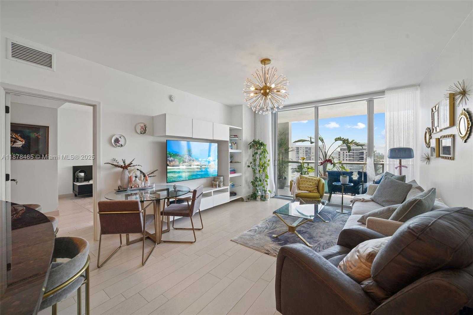 Small Image of 6799 COLLINS AVE #1006, Miami Beach Number 7