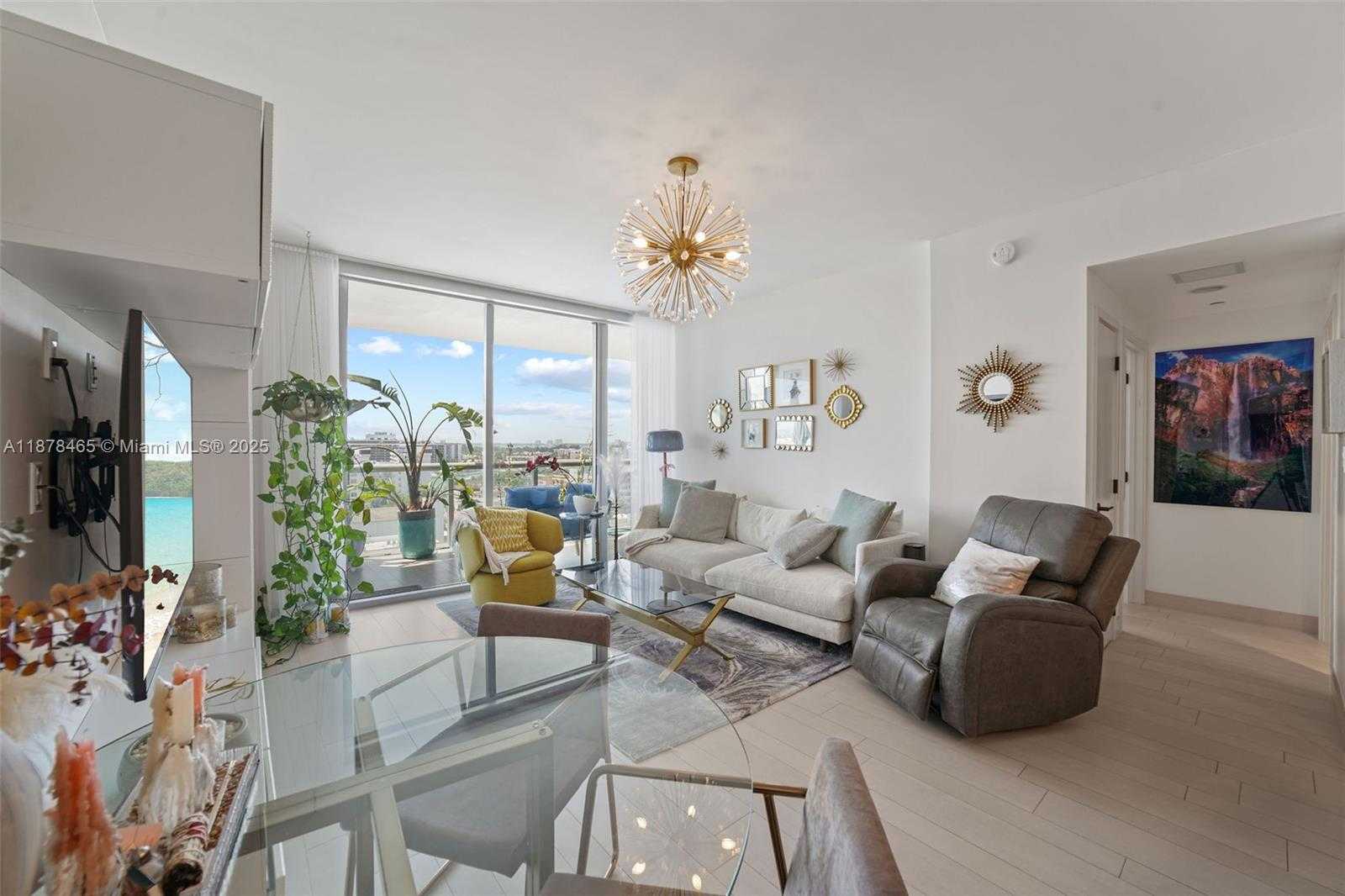 Small Image of 6799 COLLINS AVE #1006, Miami Beach Number 8
