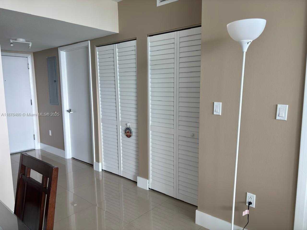 Small Image of 1800 NORTH BAYSHORE DR #2210, Miami Number 12