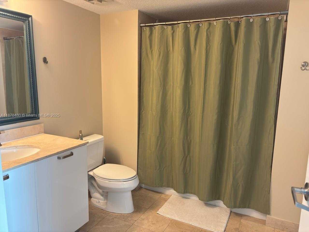 Small Image of 1800 NORTH BAYSHORE DR #2210, Miami Number 15