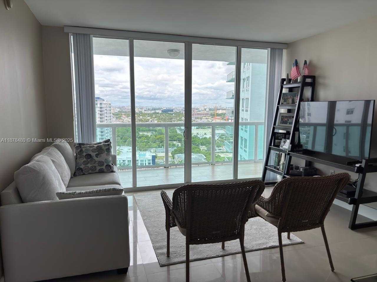 Small Image of 1800 NORTH BAYSHORE DR #2210, Miami Number 2