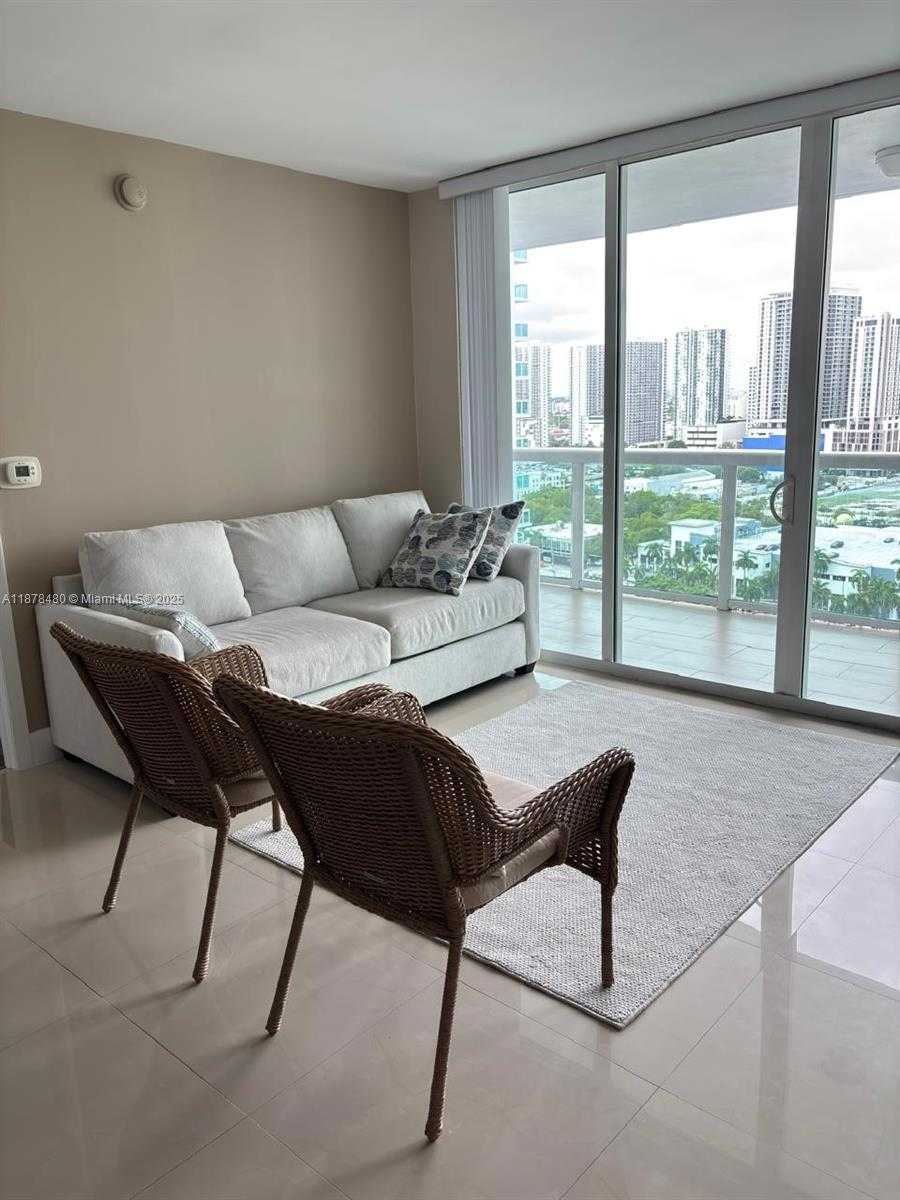 Small Image of 1800 NORTH BAYSHORE DR #2210, Miami Number 9