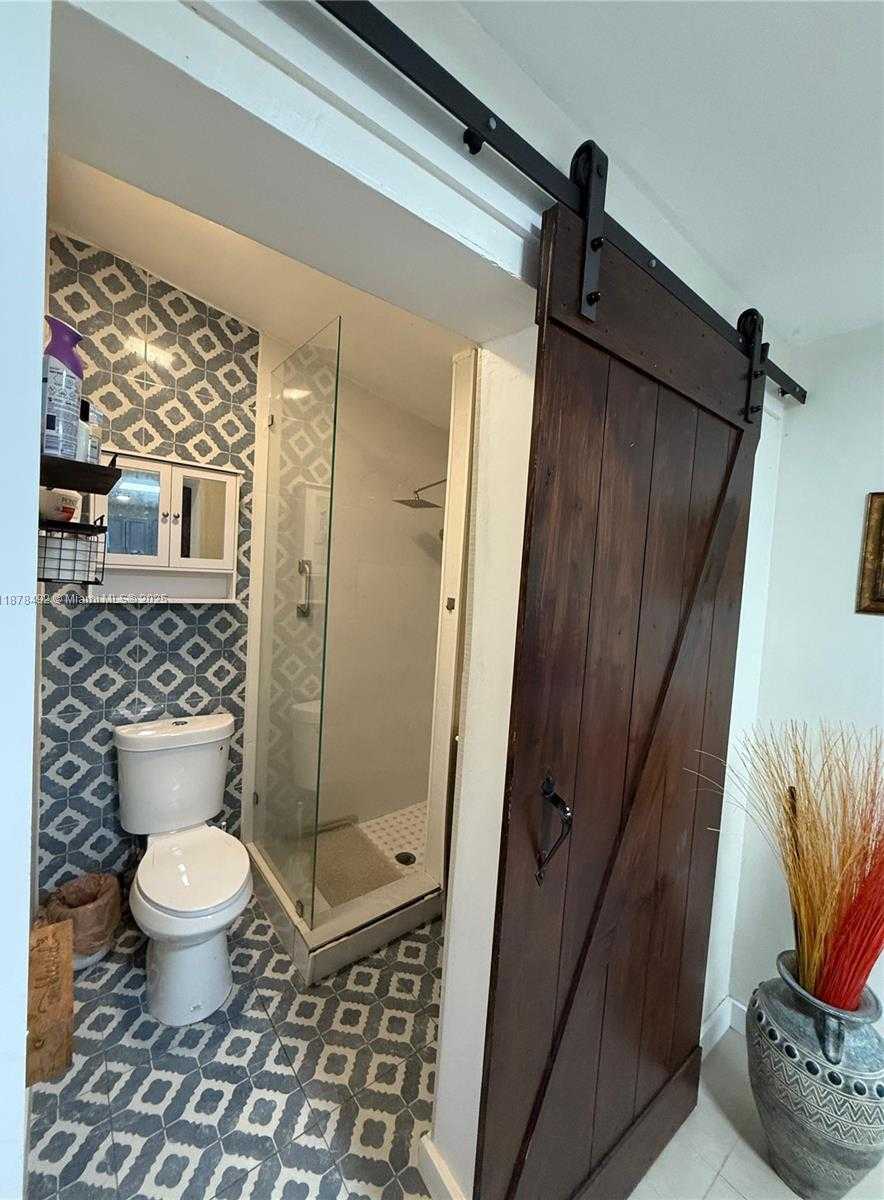 Small Image of 710 NORTH EAST 58TH CT, Oakland Park Number 11