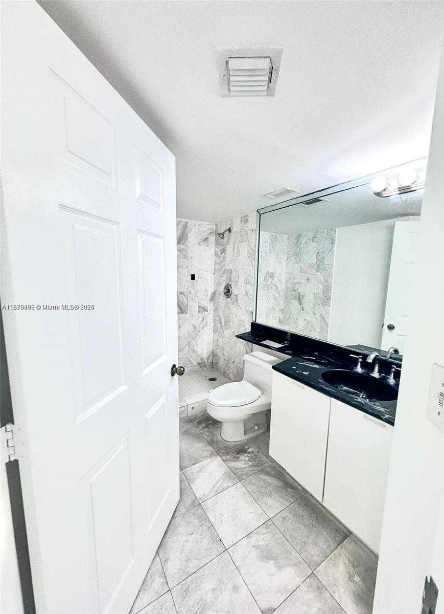 Small Image of 825 BRICKELL BAY DR #2041, Miami Number 20