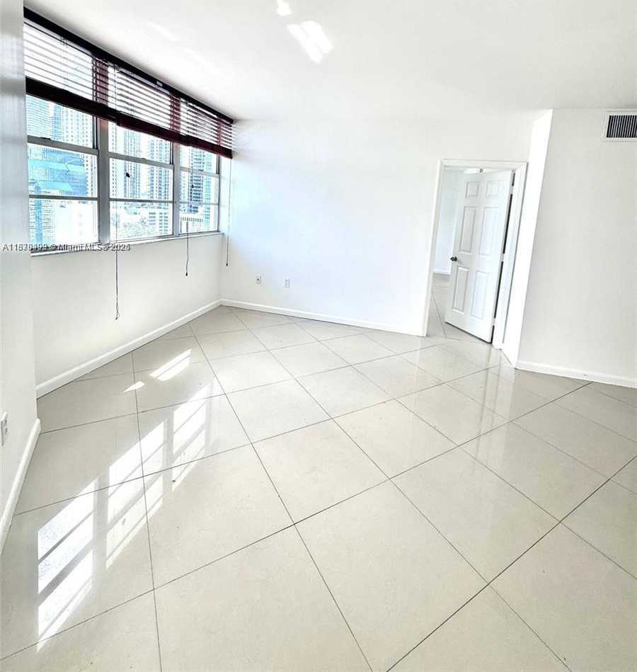 Small Image of 825 BRICKELL BAY DR #2041, Miami Number 22