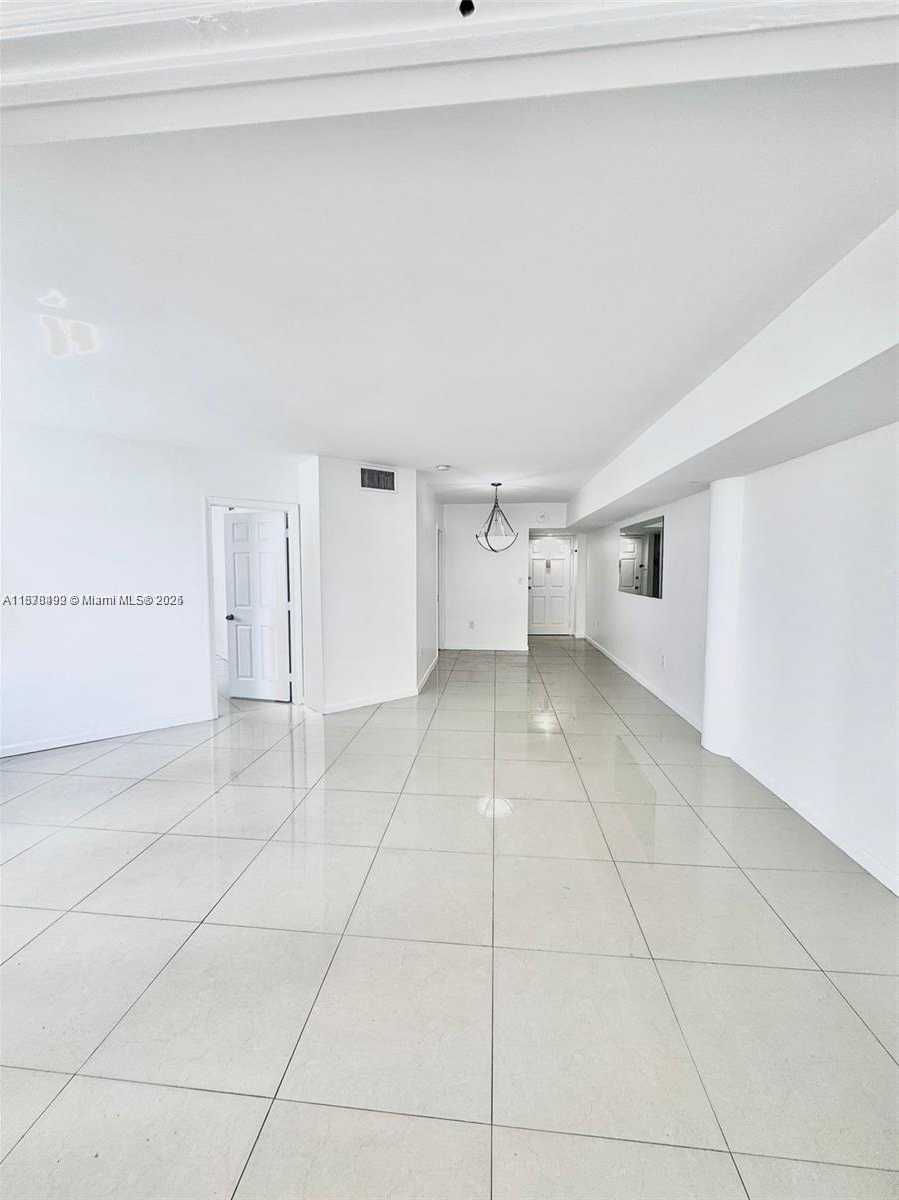 Small Image of 825 BRICKELL BAY DR #2041, Miami Number 24