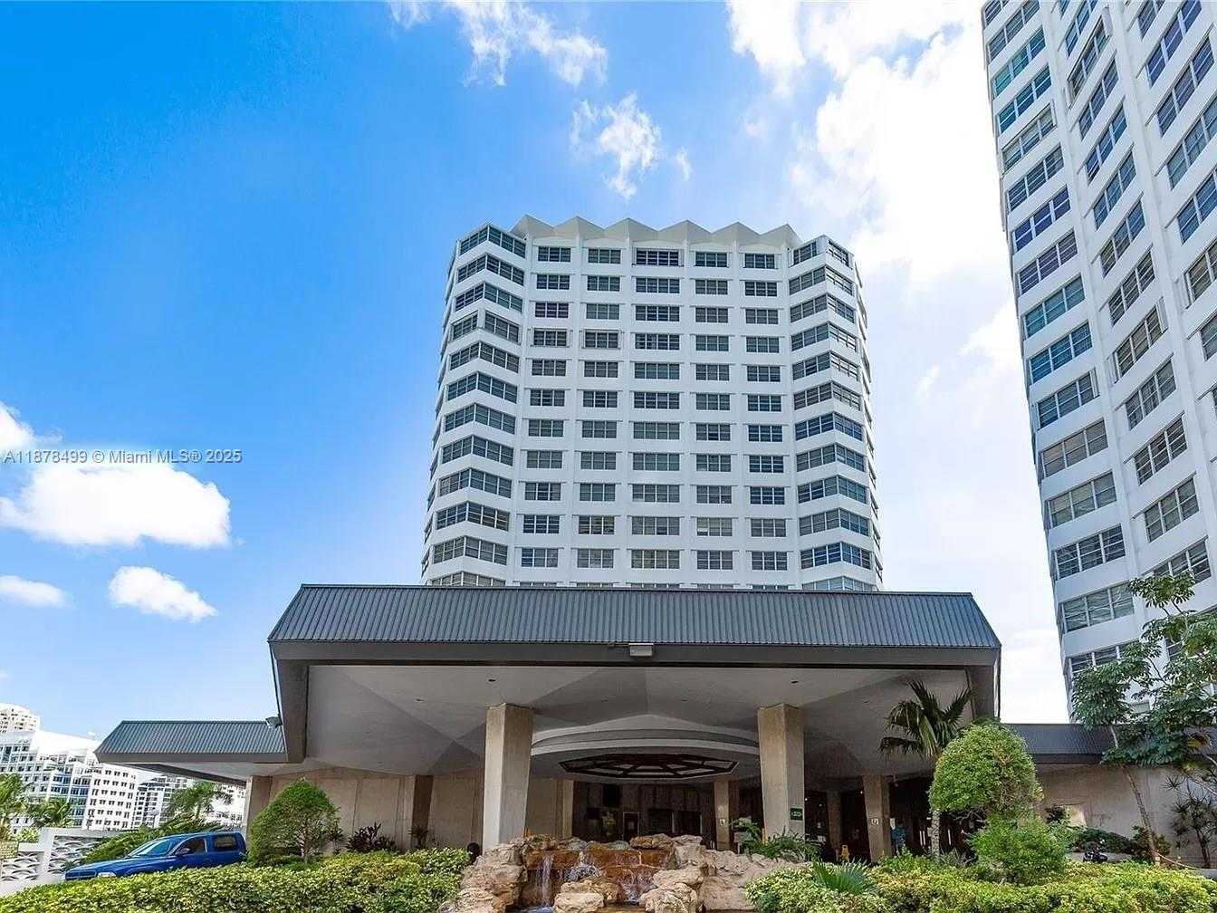 Small Image of 825 BRICKELL BAY DR #2041, Miami Number 3