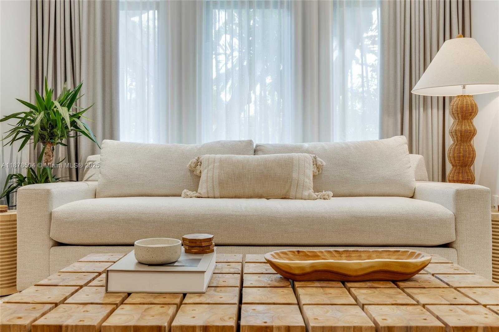 Small Image of 1000 NORTH WEST 9TH CT, Miami Number 15