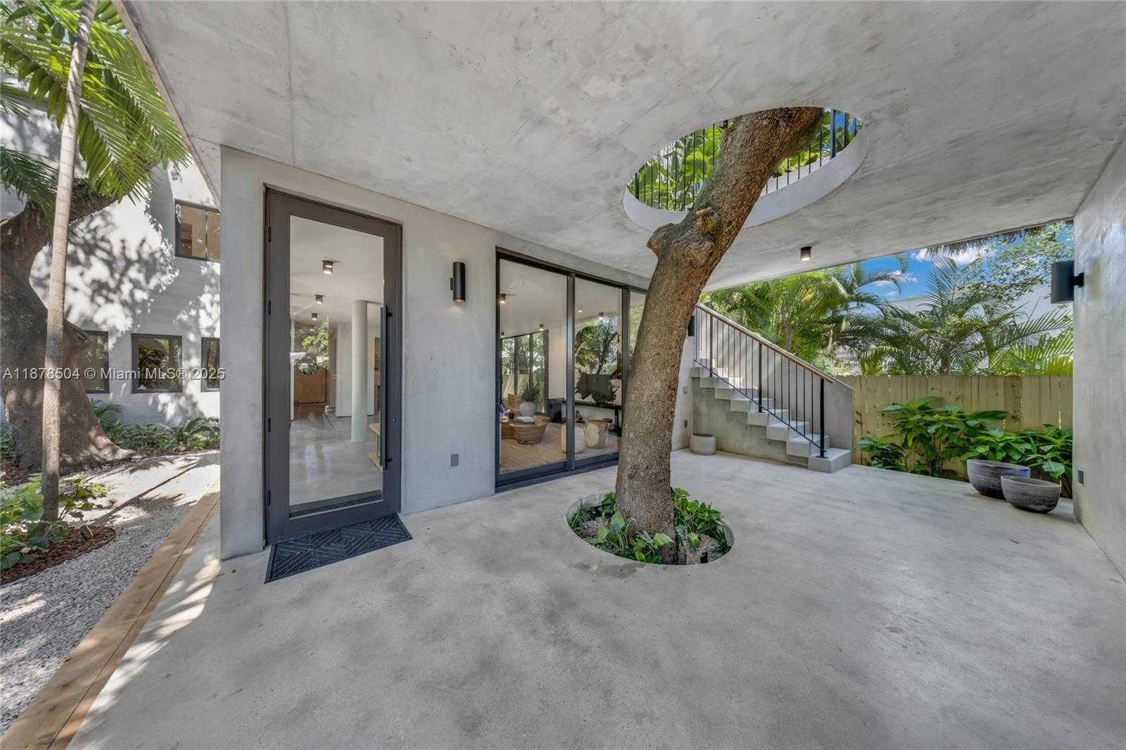 Small Image of 1000 NORTH WEST 9TH CT, Miami Number 2