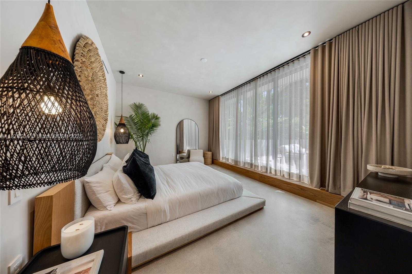 Small Image of 1000 NORTH WEST 9TH CT, Miami Number 21