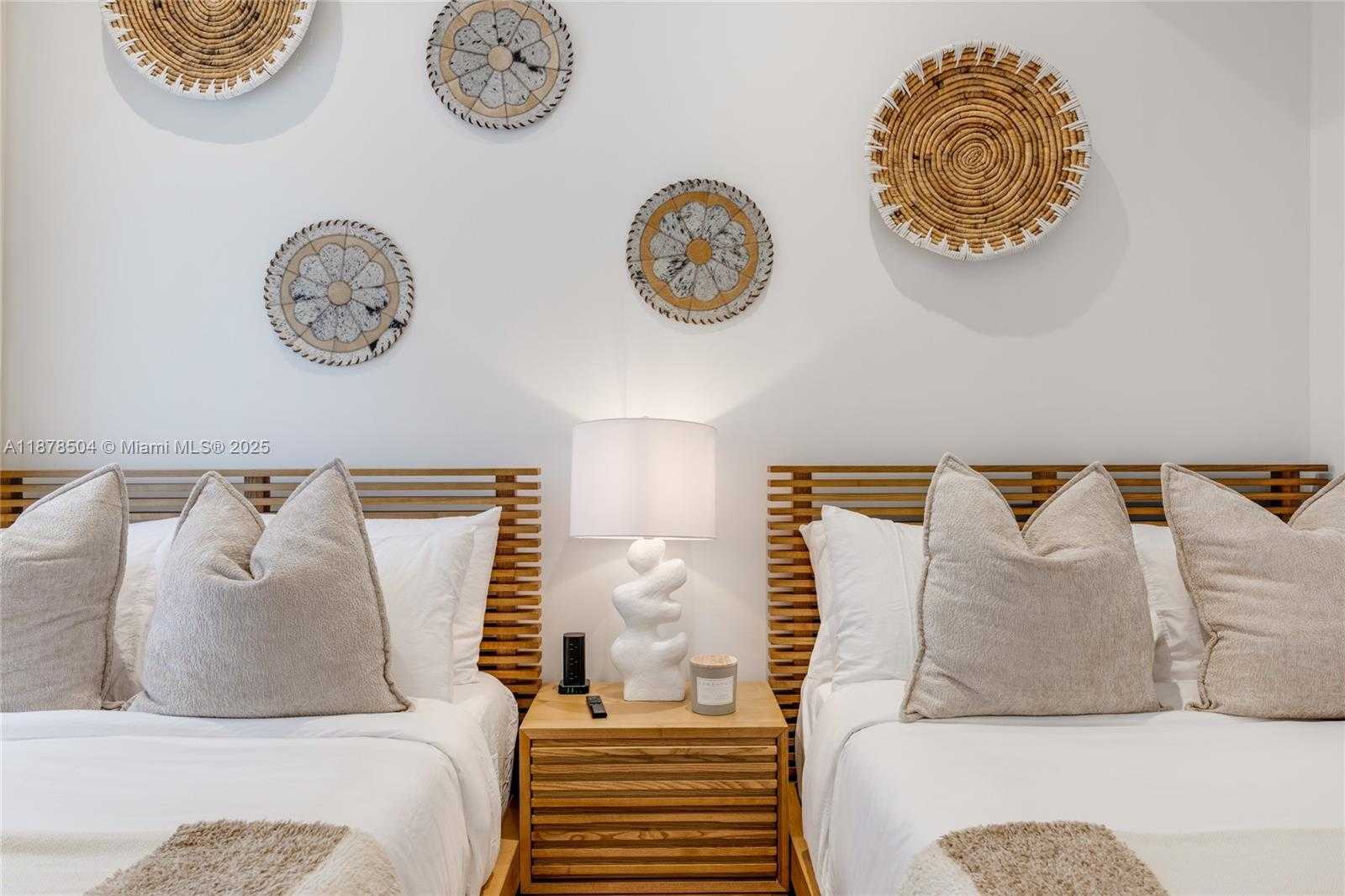 Small Image of 1000 NORTH WEST 9TH CT, Miami Number 32