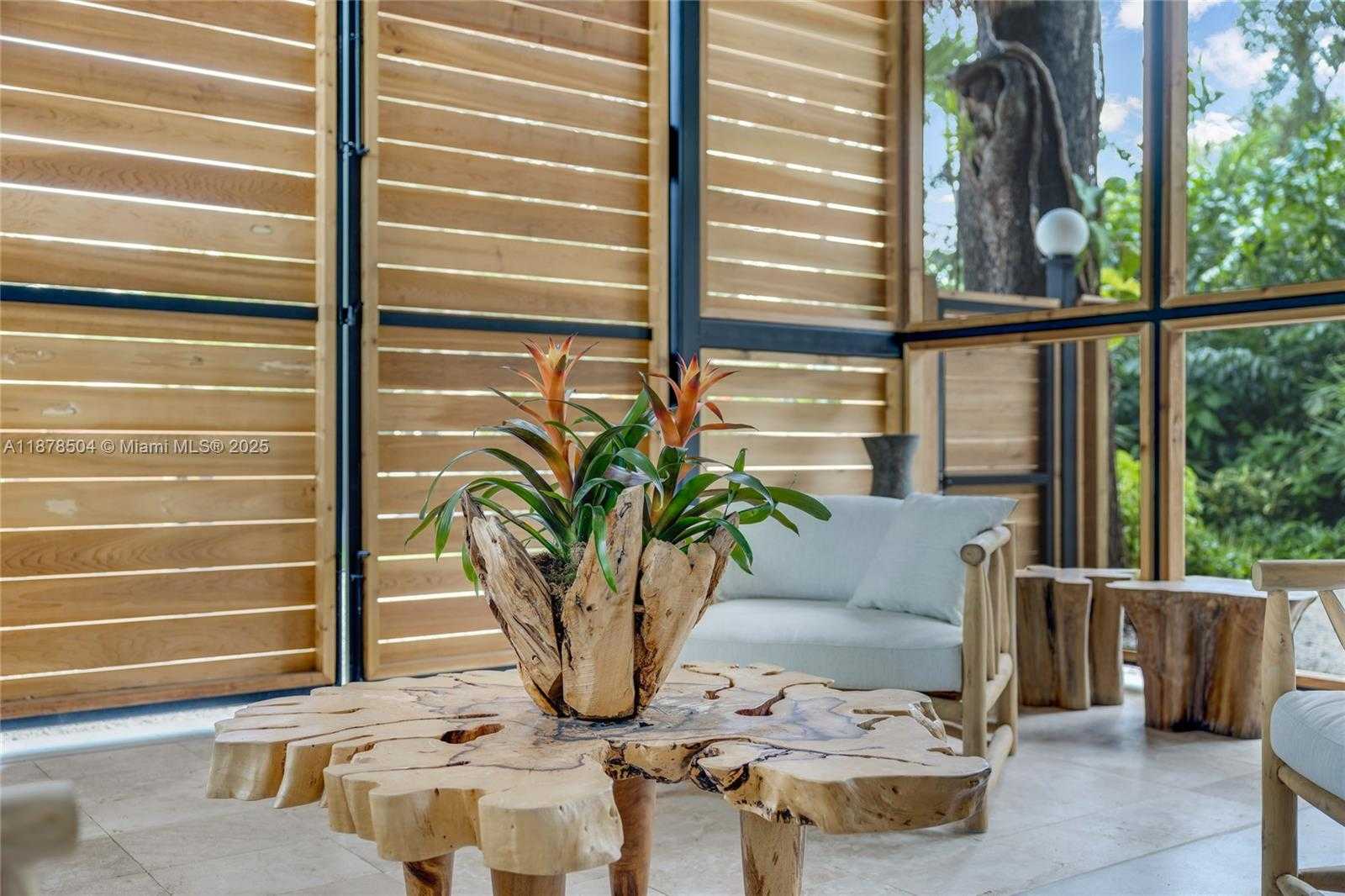 Small Image of 1000 NORTH WEST 9TH CT, Miami Number 41