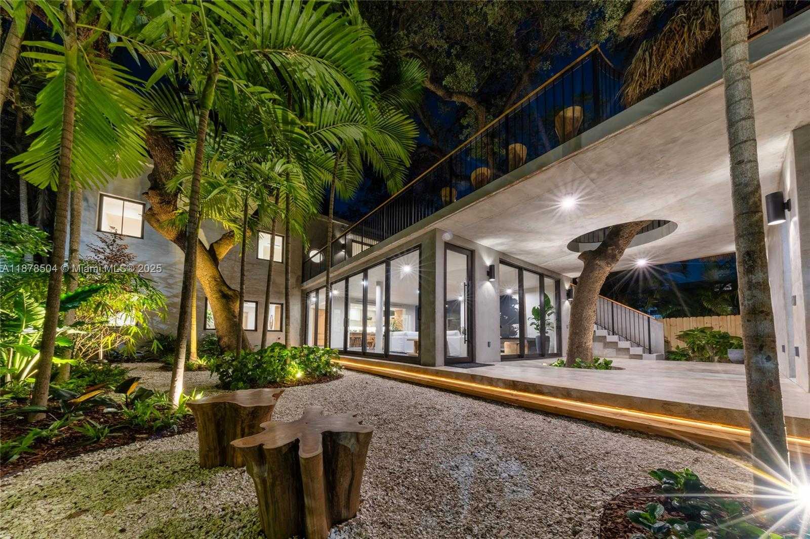 Small Image of 1000 NORTH WEST 9TH CT, Miami Number 47