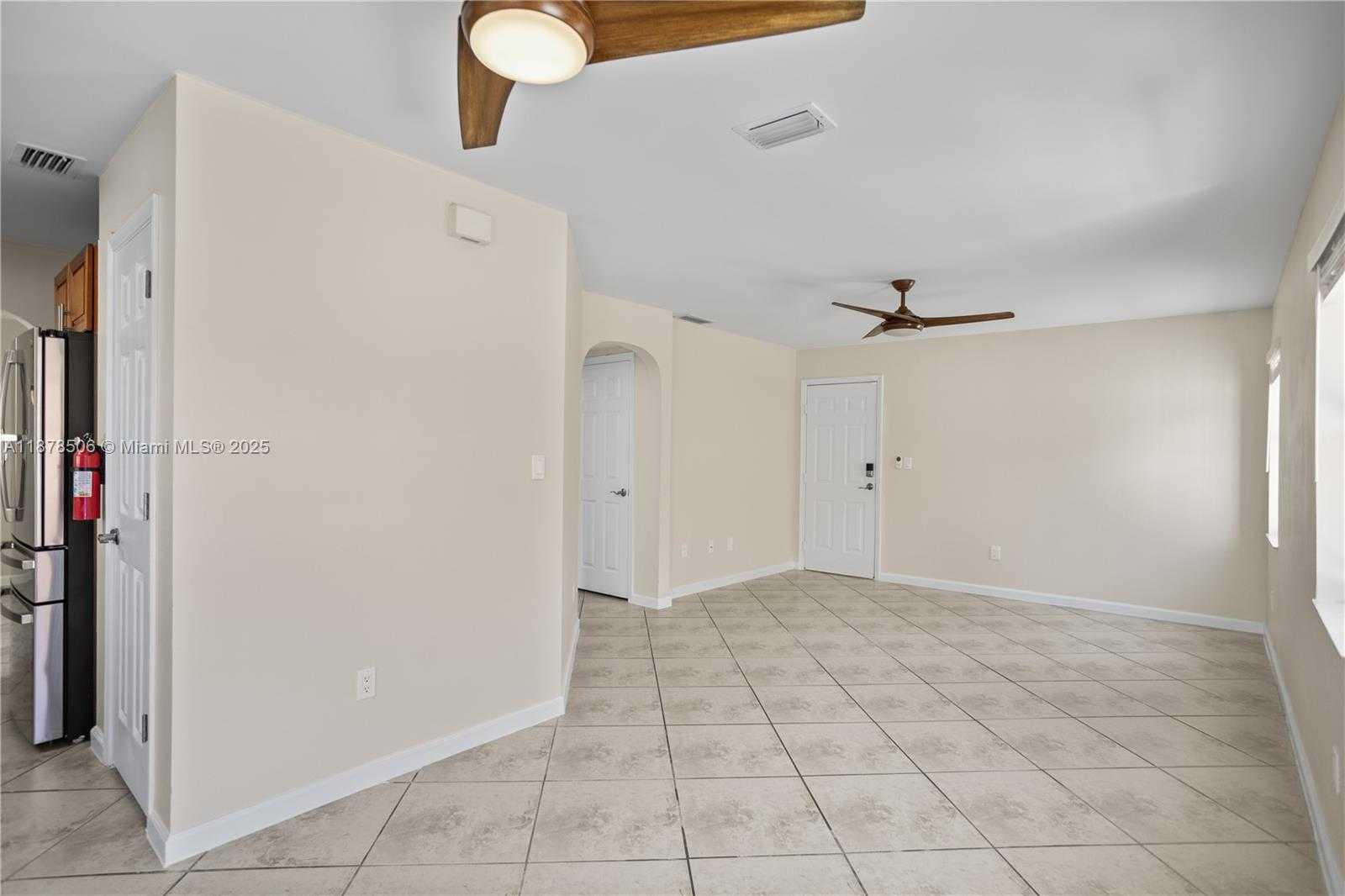 Small Image of 19257 NORTH WEST 13TH ST, Pembroke Pines Number 12