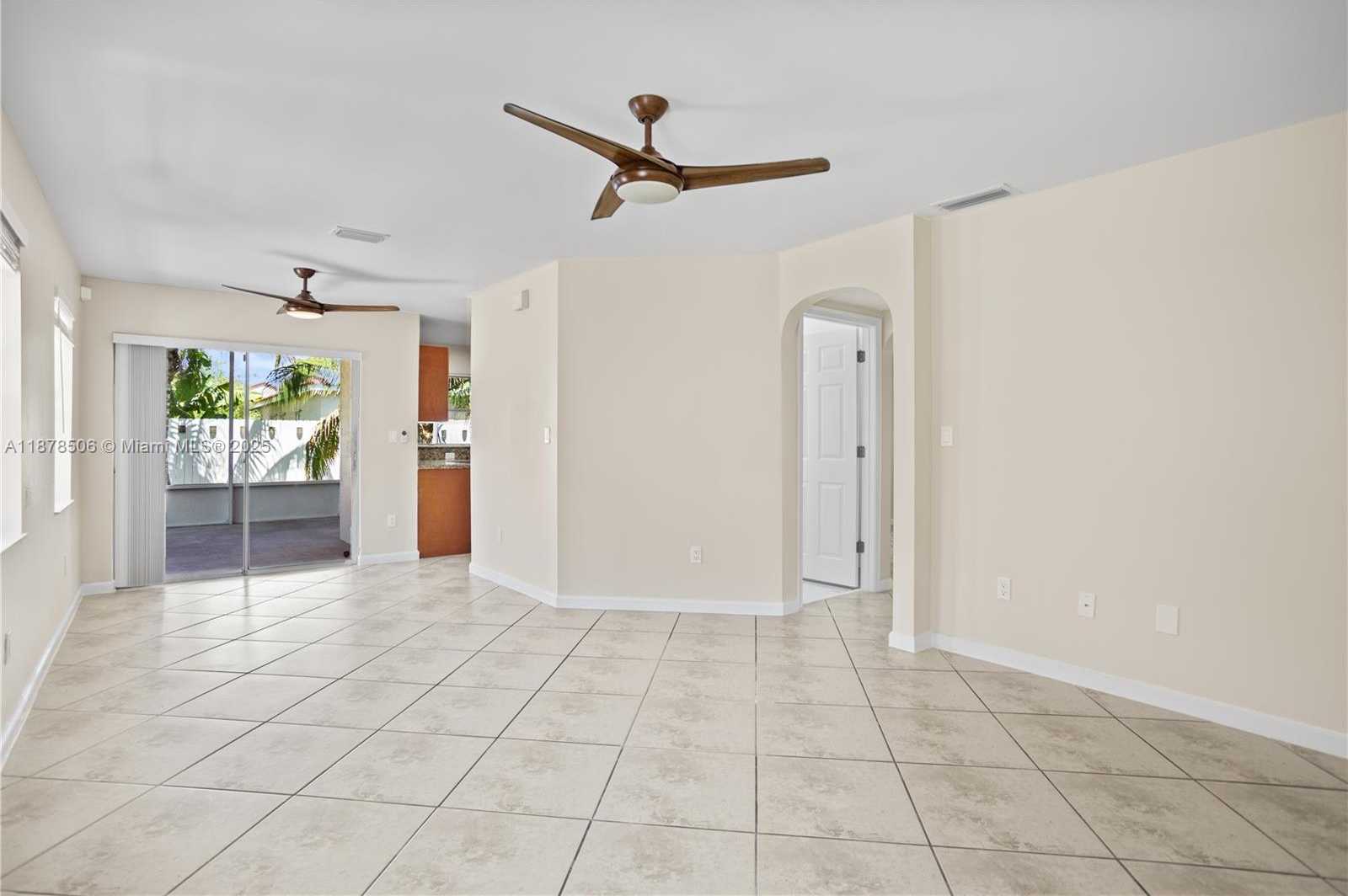 Small Image of 19257 NORTH WEST 13TH ST, Pembroke Pines Number 15
