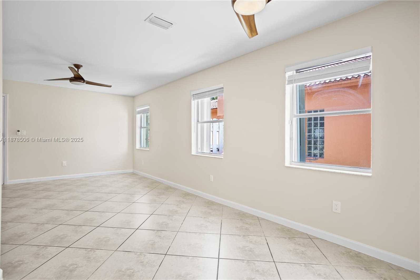 Small Image of 19257 NORTH WEST 13TH ST, Pembroke Pines Number 17