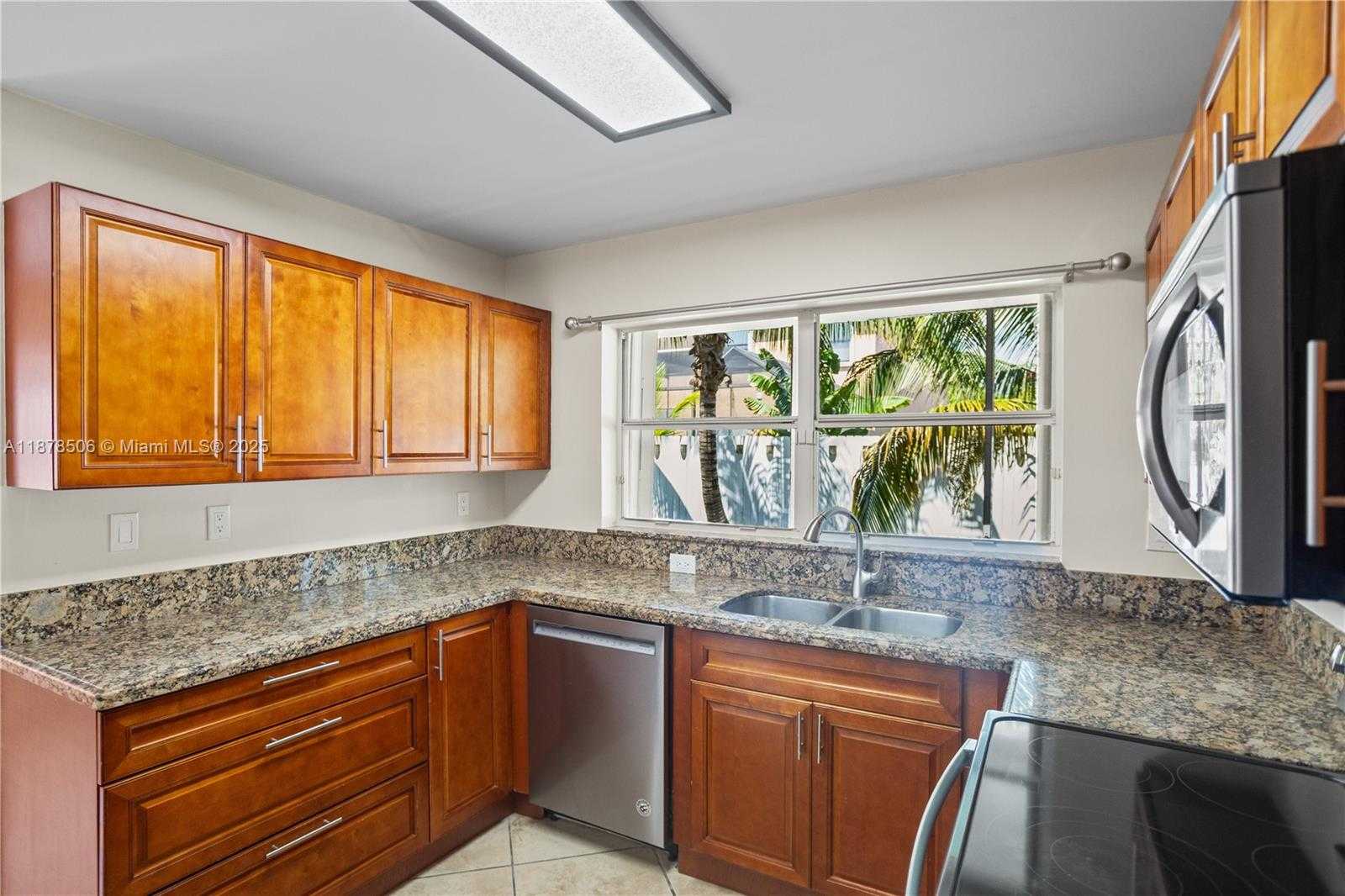 Small Image of 19257 NORTH WEST 13TH ST, Pembroke Pines Number 19