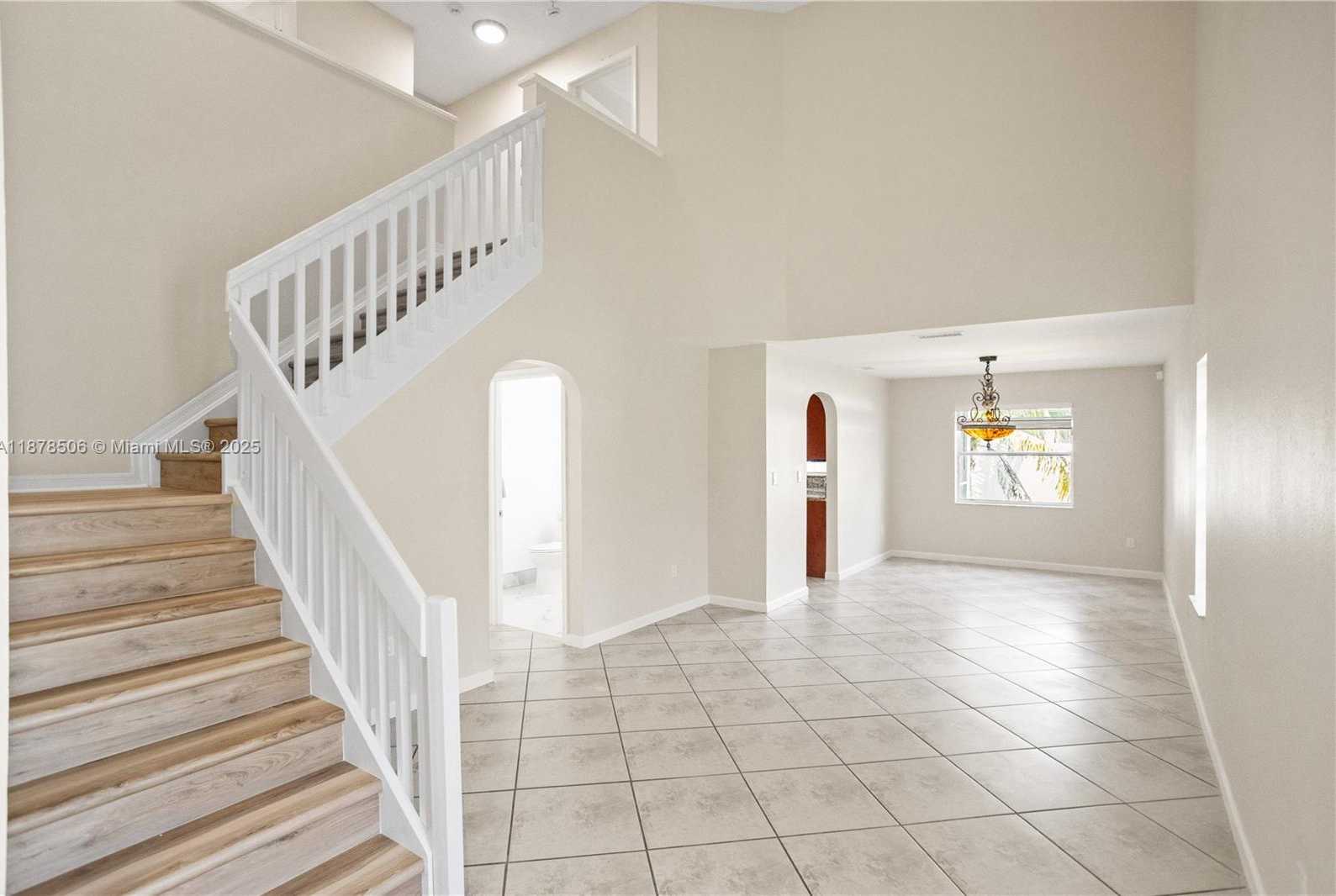 Small Image of 19257 NORTH WEST 13TH ST, Pembroke Pines Number 6