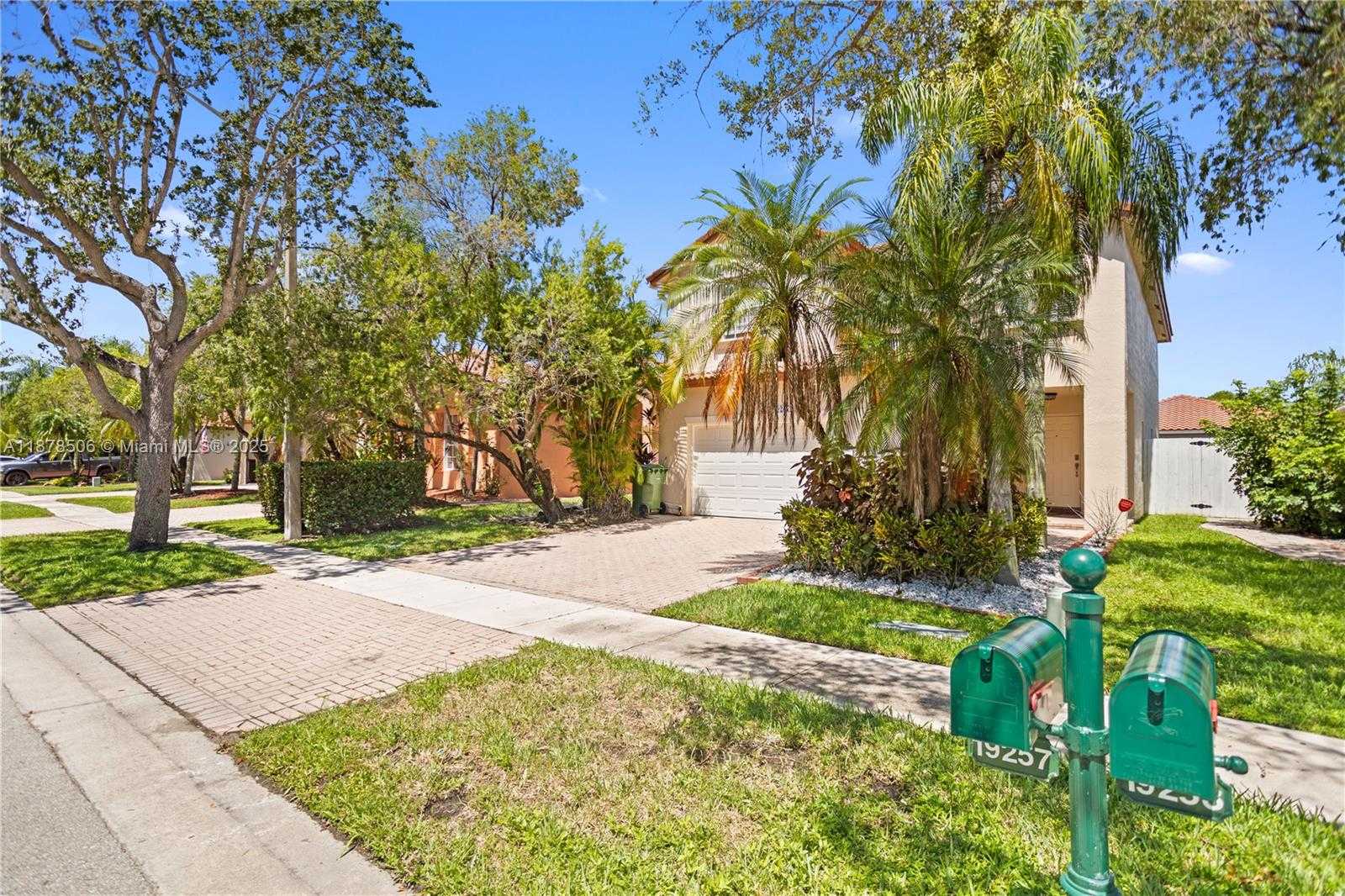 Small Image of 19257 NORTH WEST 13TH ST, Pembroke Pines Number 62