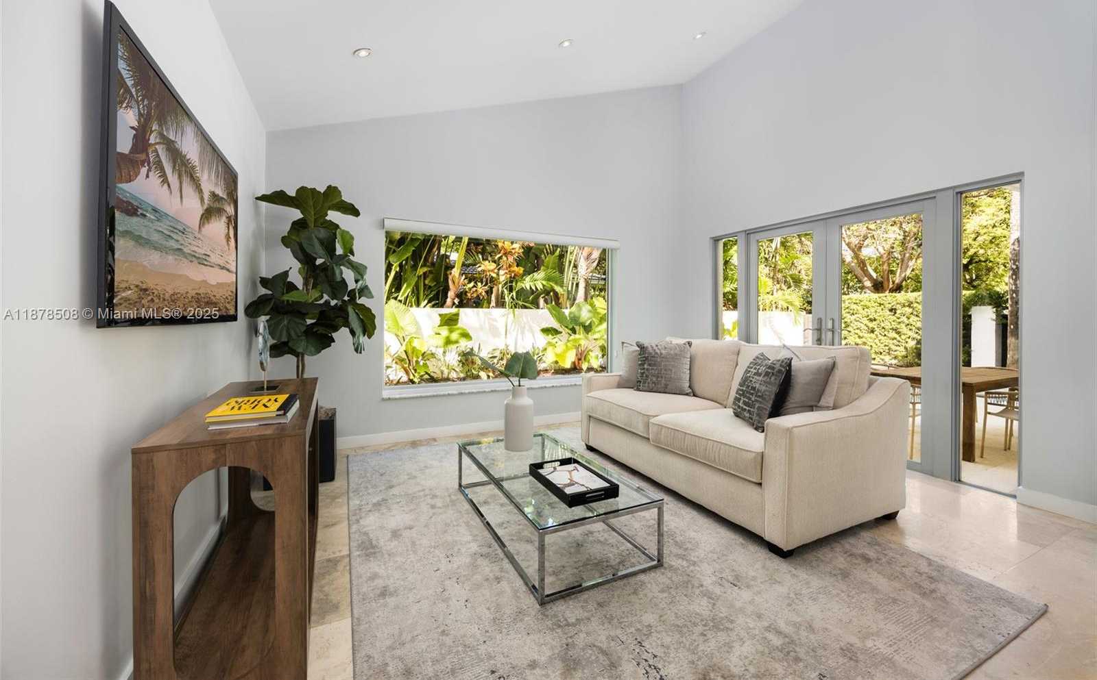 Small Image of 1888 CRYSTAL CT, Coconut Grove Number 13