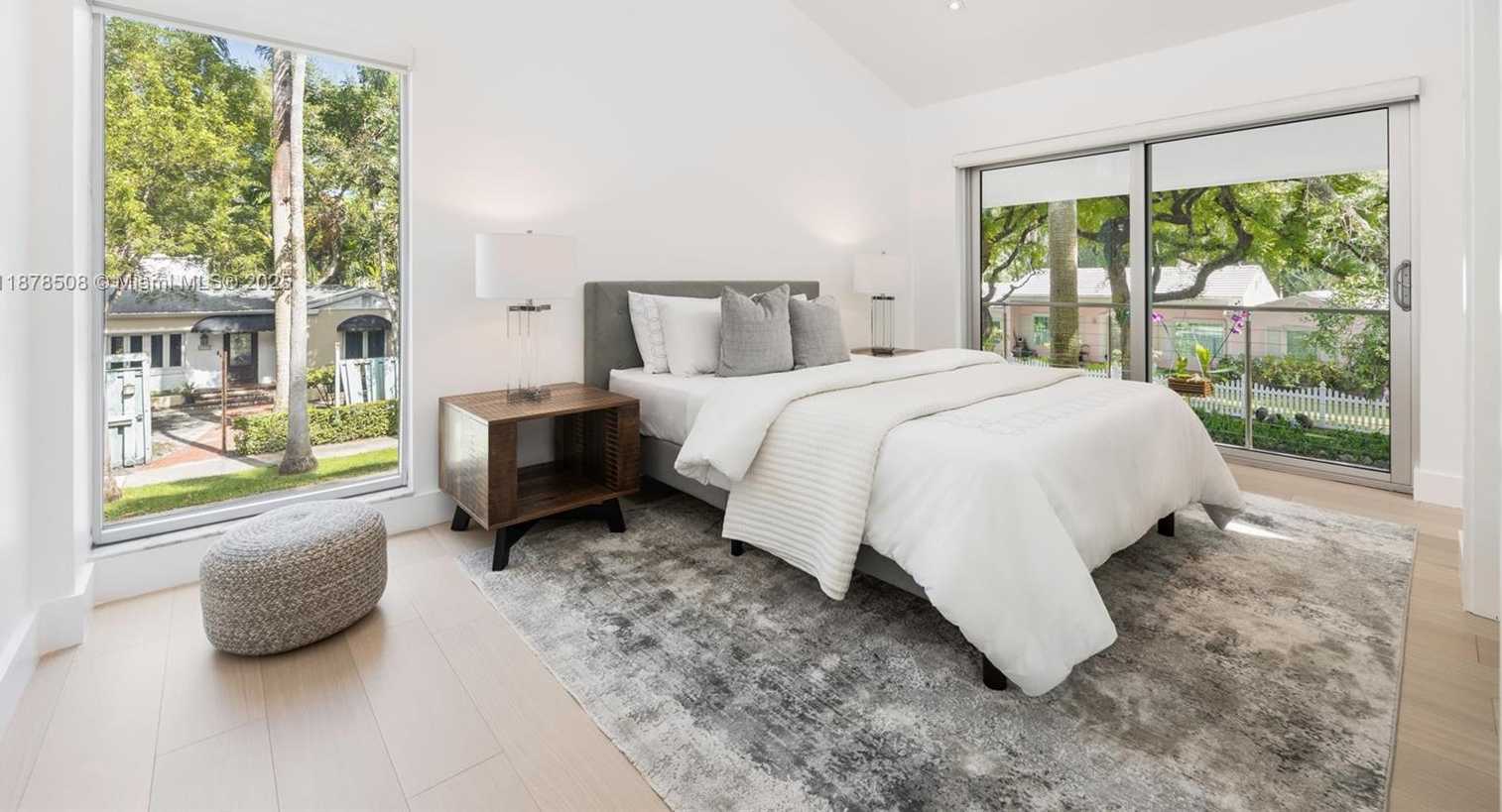 Small Image of 1888 CRYSTAL CT, Coconut Grove Number 22