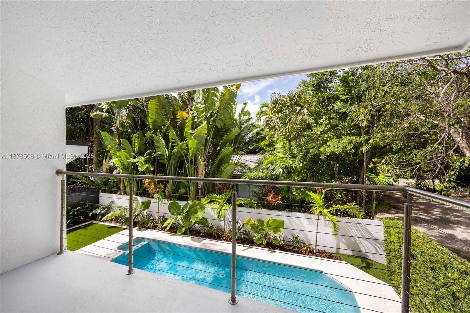 Small Image of 1888 CRYSTAL CT, Coconut Grove Number 25