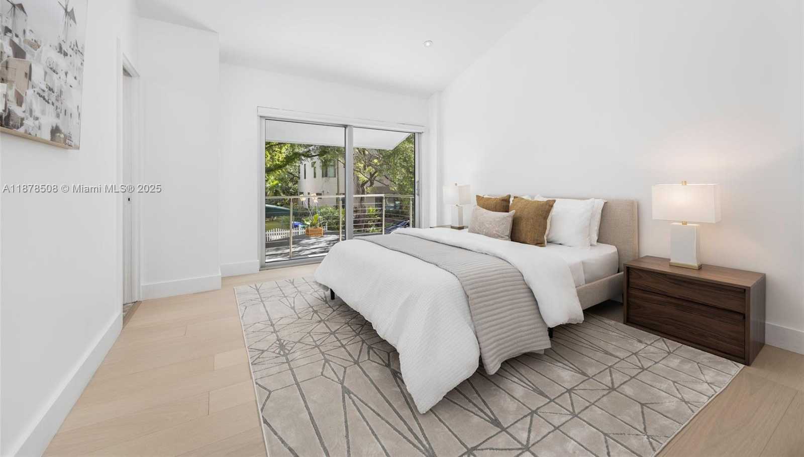 Small Image of 1888 CRYSTAL CT, Coconut Grove Number 27