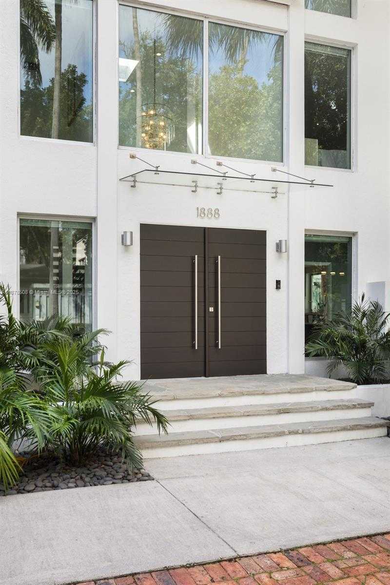 Small Image of 1888 CRYSTAL CT, Coconut Grove Number 41