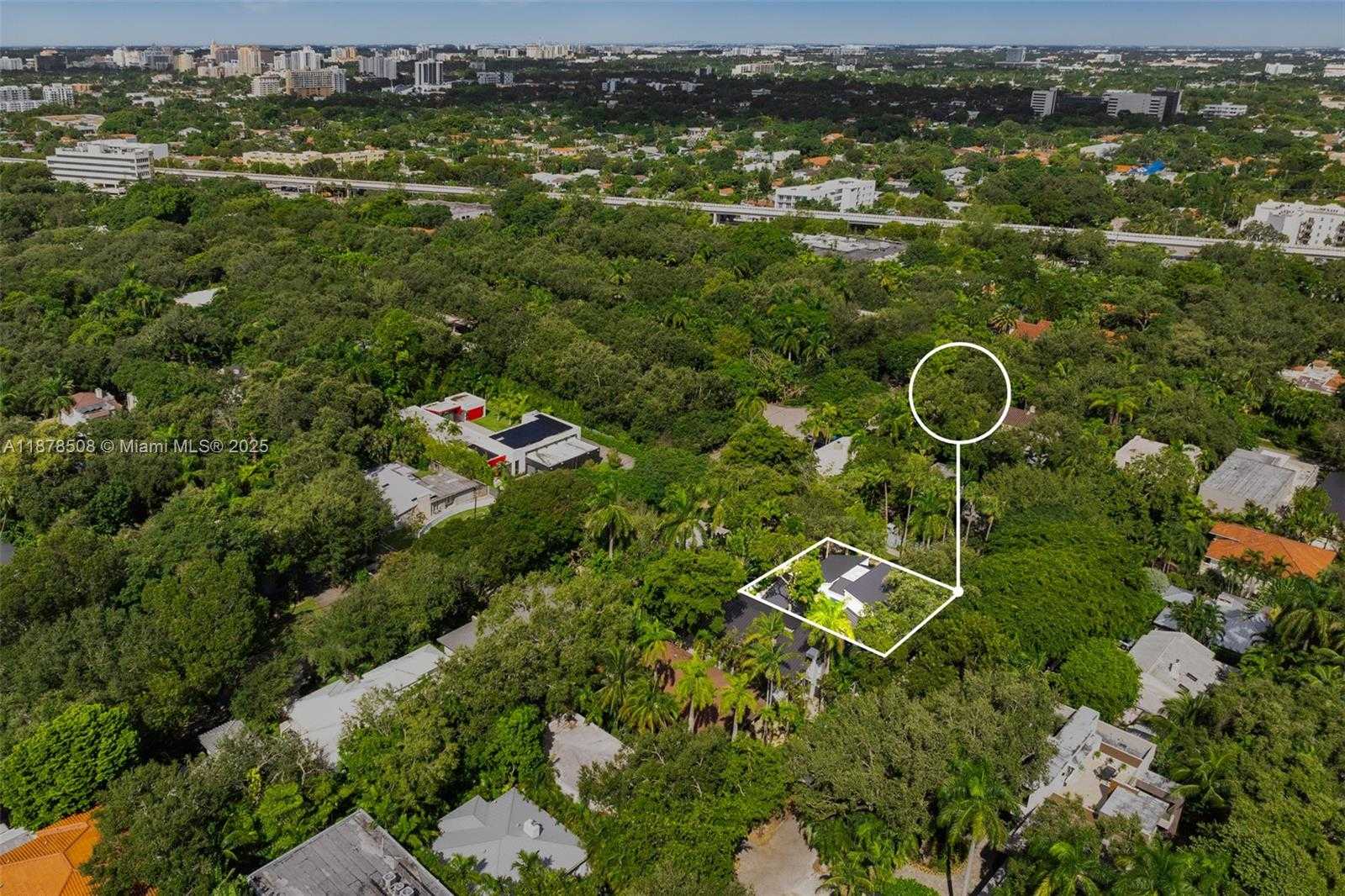 Small Image of 1888 CRYSTAL CT, Coconut Grove Number 43
