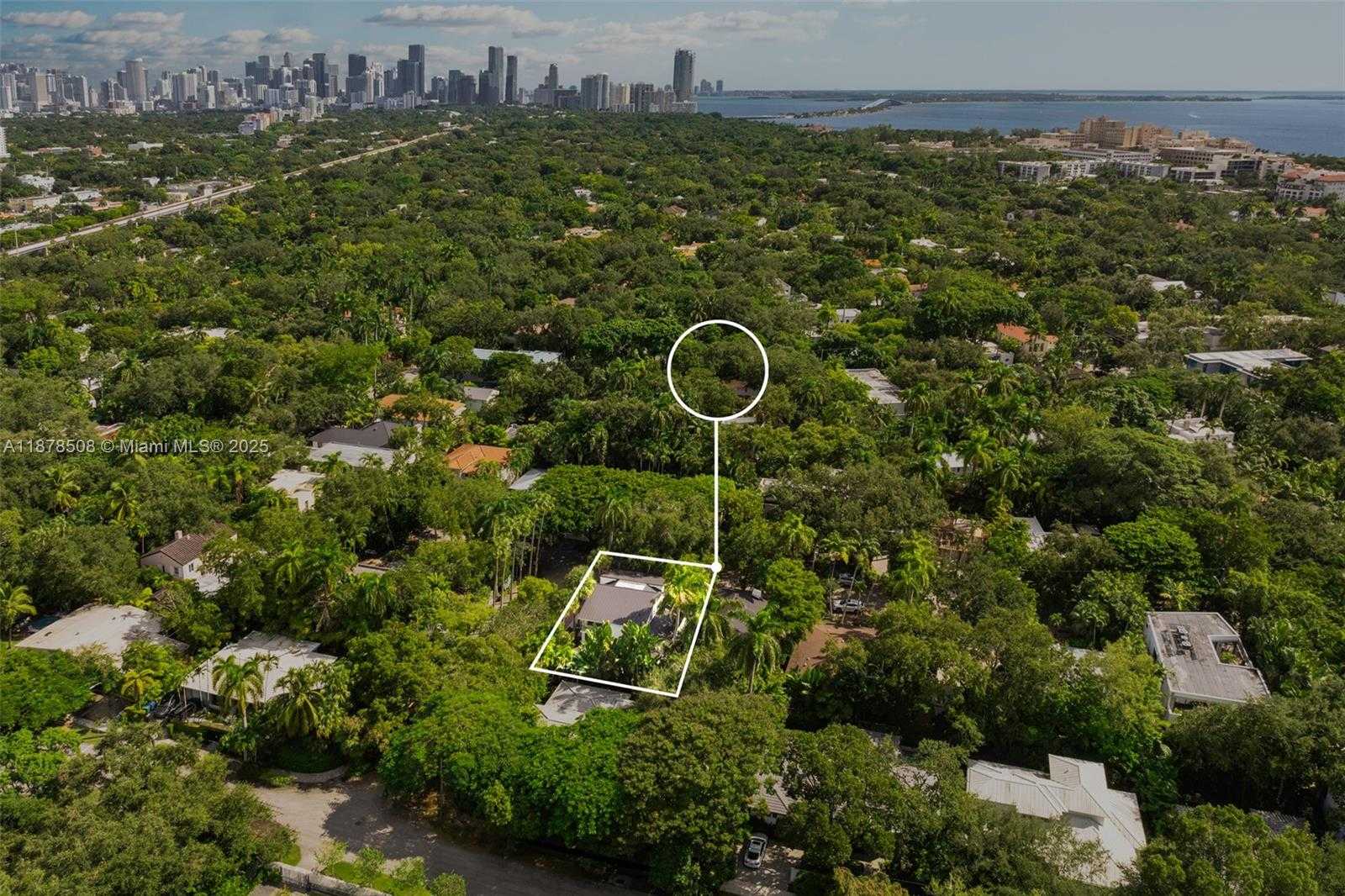 Small Image of 1888 CRYSTAL CT, Coconut Grove Number 44