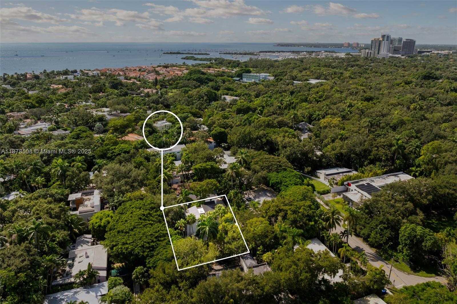Small Image of 1888 CRYSTAL CT, Coconut Grove Number 45