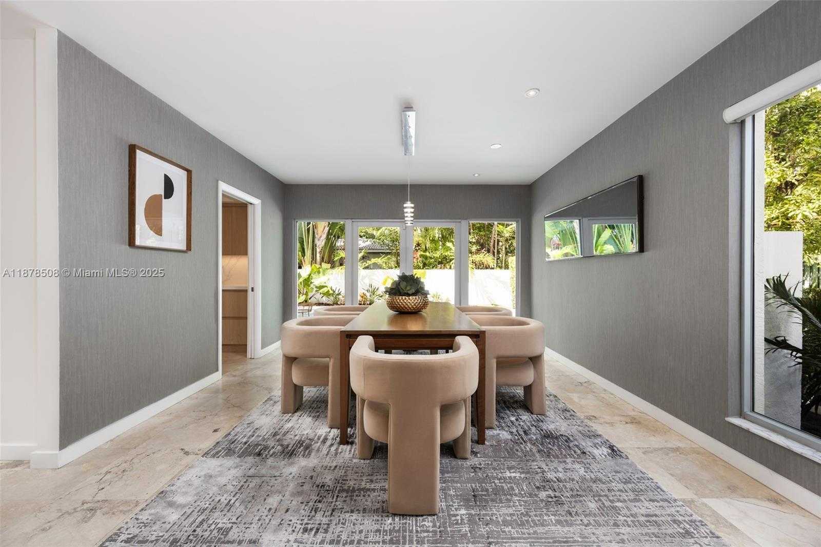 Small Image of 1888 CRYSTAL CT, Coconut Grove Number 9