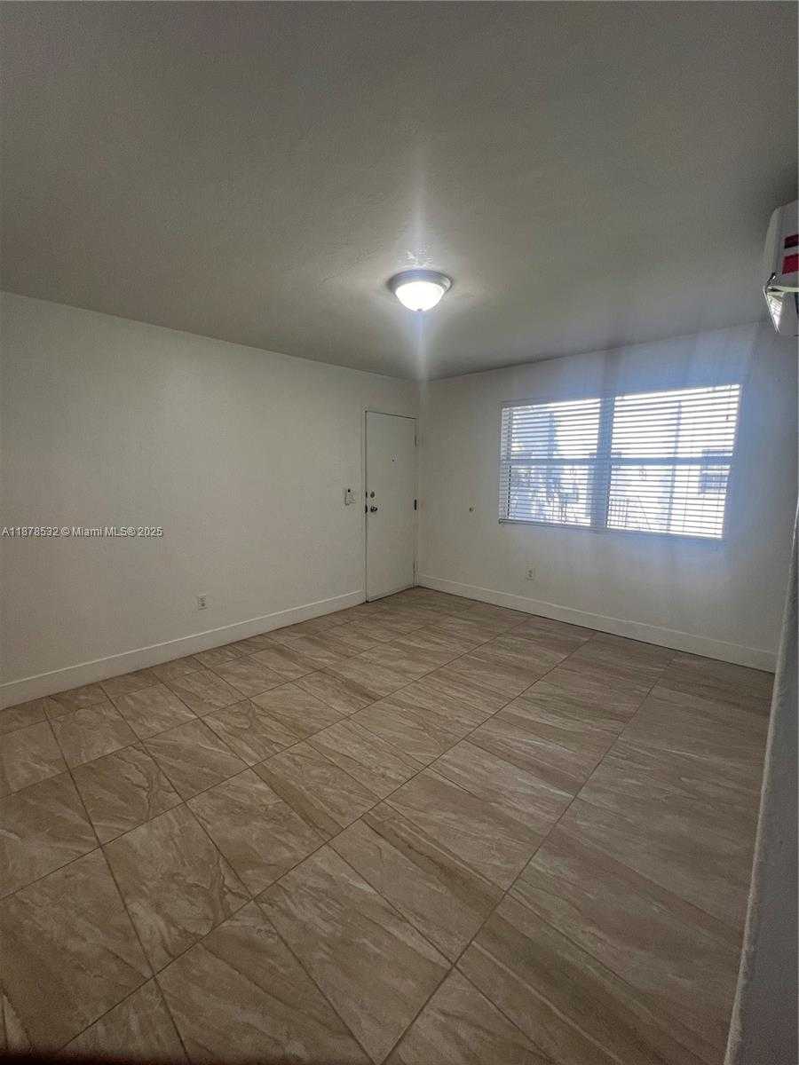 Small Image of 11 SIDONIA #1, Coral Gables Number 12