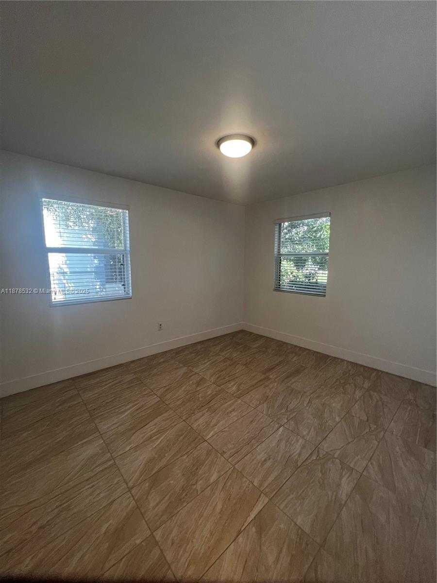 Small Image of 11 SIDONIA #1, Coral Gables Number 6