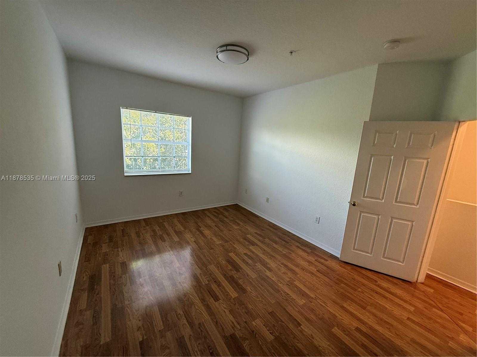 Small Image of 5620 NORTH WEST 114 PATH #201, Doral Number 17