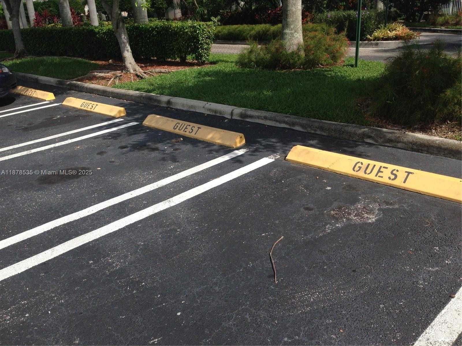 Small Image of 5620 NORTH WEST 114 PATH #201, Doral Number 62