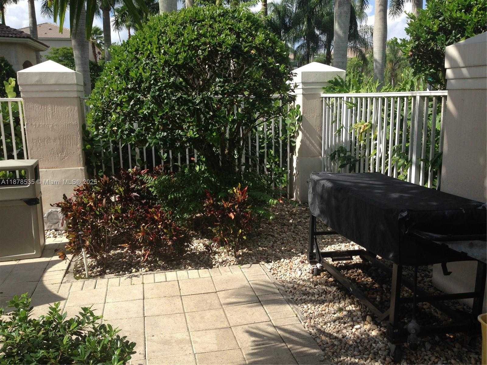 Small Image of 5620 NORTH WEST 114 PATH #201, Doral Number 65