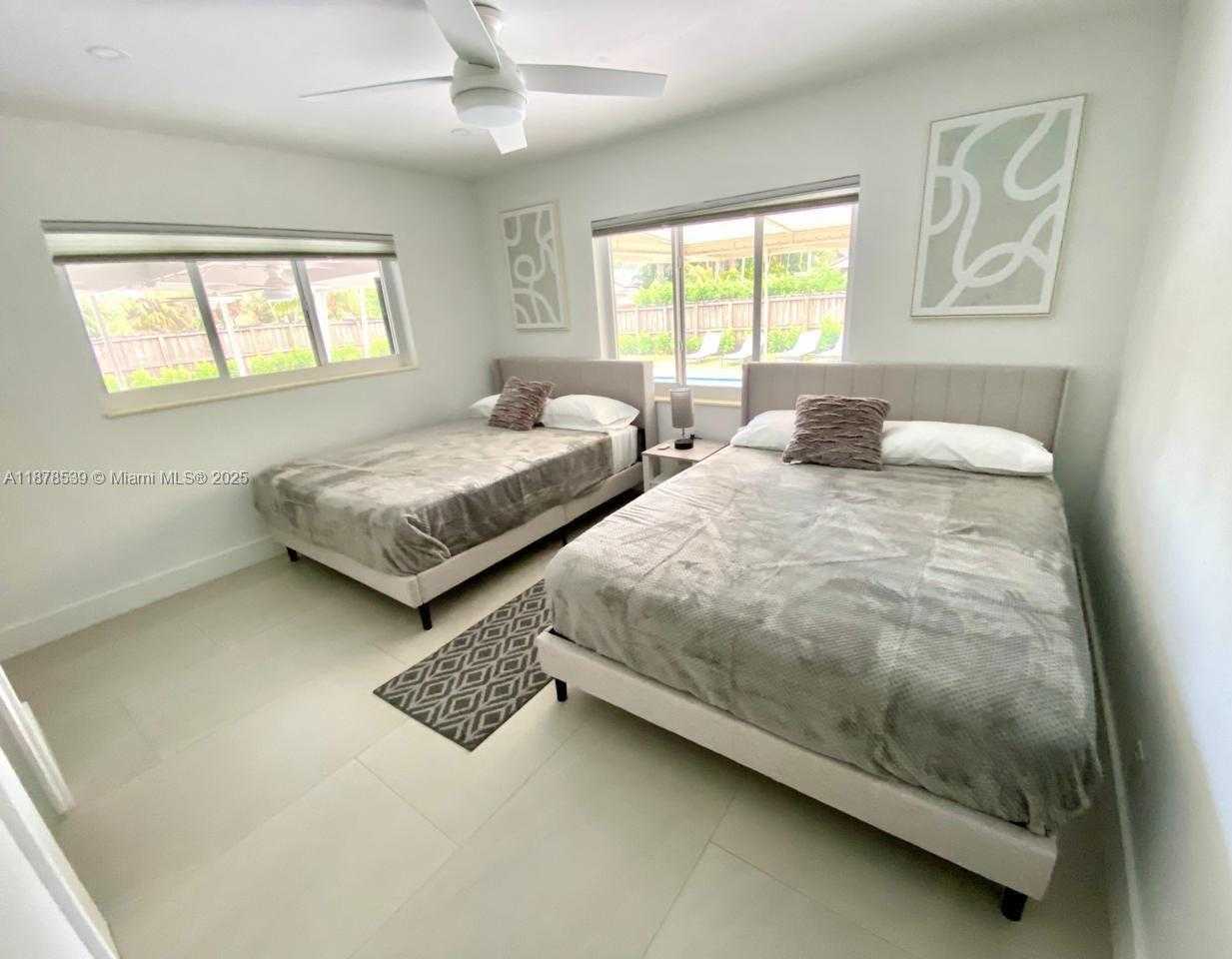 Small Image of 1438 HARRISON ST, Hollywood Number 7