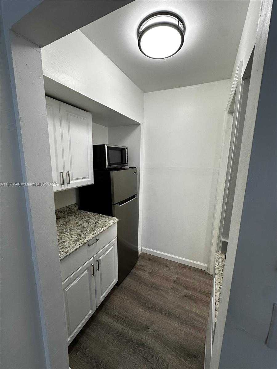 Small Image of 7330 WEST 30TH AVE #1, Hialeah Number 4