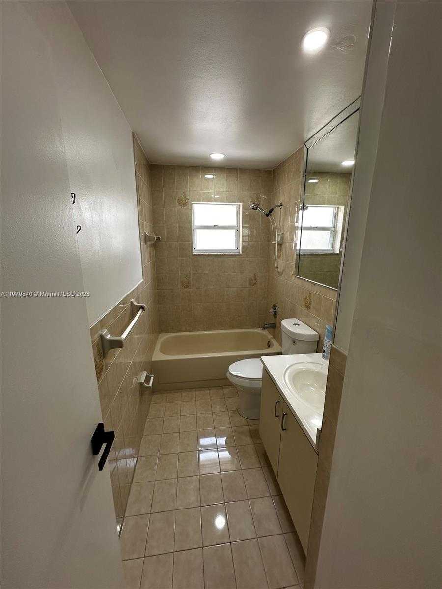 Small Image of 7330 WEST 30TH AVE #1, Hialeah Number 6