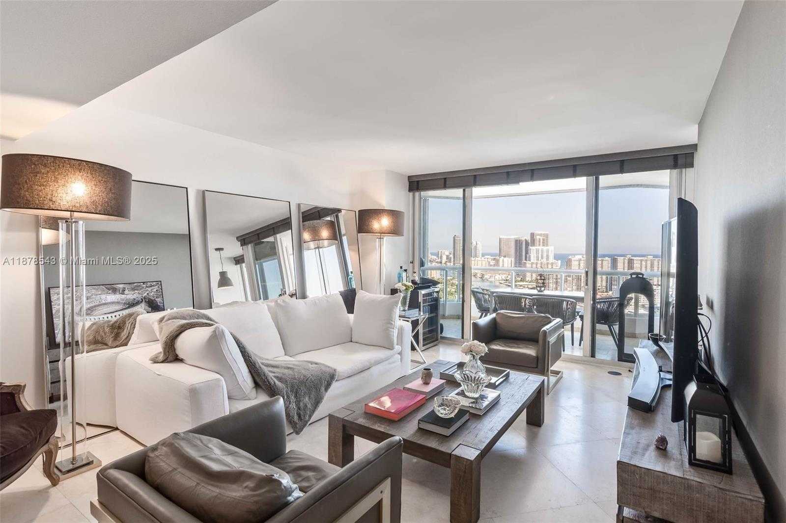 Small Image of 21205 YACHT CLUB DR #3001, Aventura Number 3
